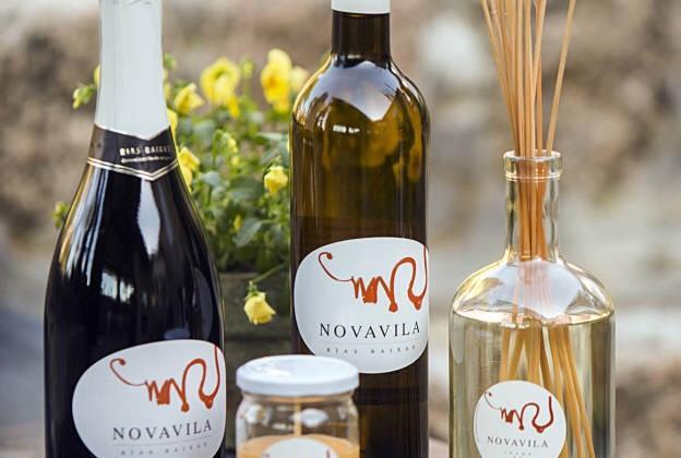Enoturismo Novavila Rias Baixas Wine Design Meis Екстер'єр фото
